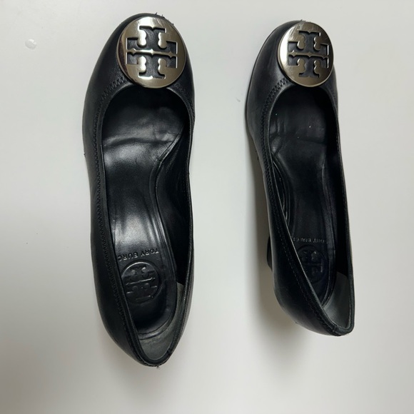 Tory Burch Black Leather Wedge - Picture 5 of 15